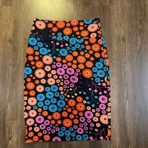 Lularoe small Cassie skirt